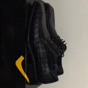 Stacy Adams SIZE 10 MEN’S LEATHER DRESS SHOES